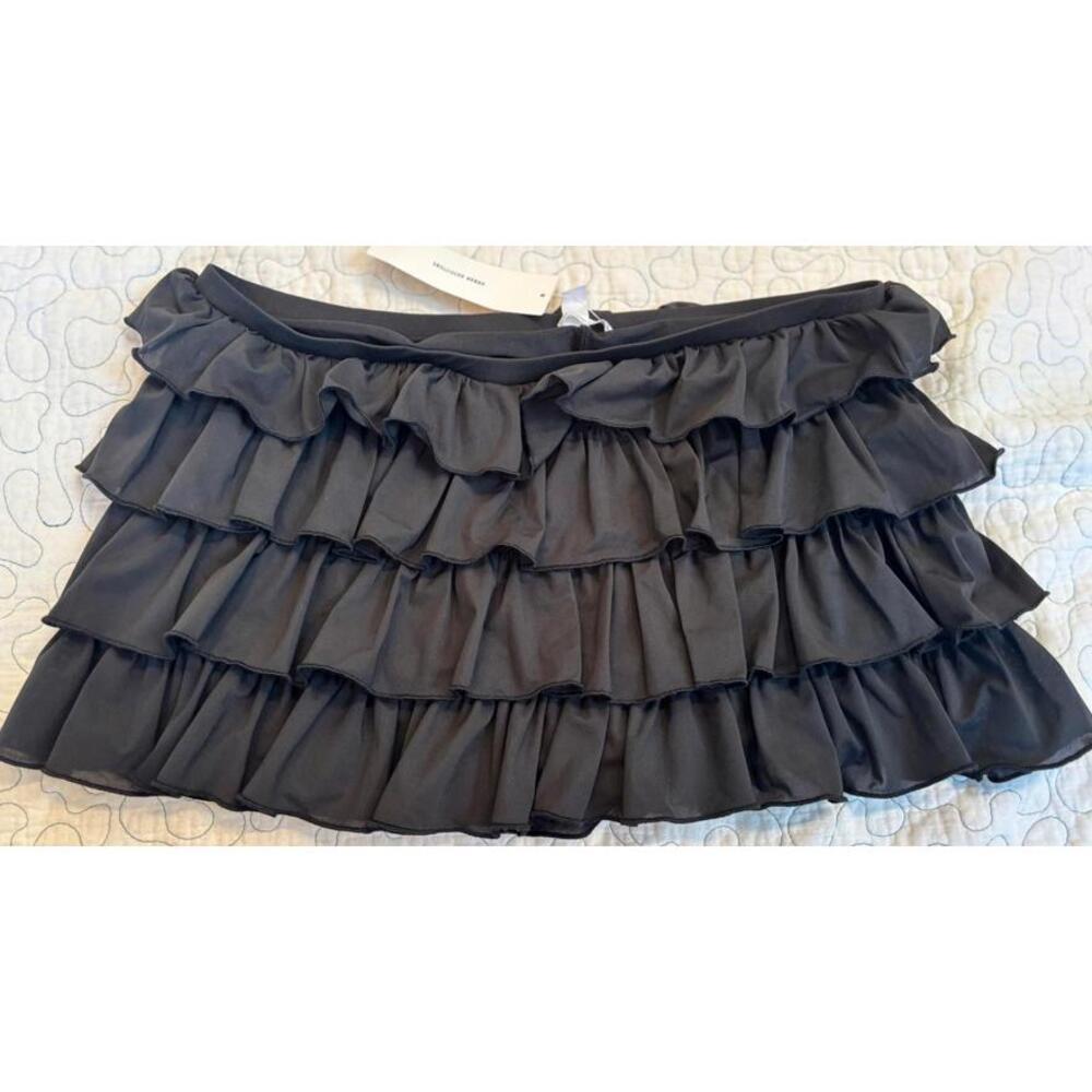 Urban Outfitters Women's Black Tiered Ruffle Mini Skirt Size Medium #620
